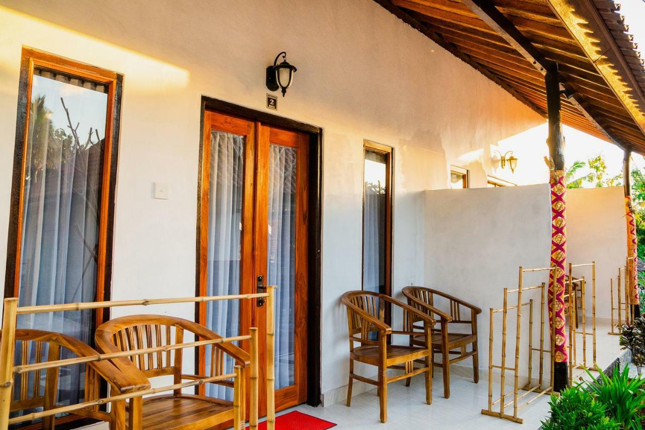 Kamasanti Hostel Toyapakeh エクステリア 写真